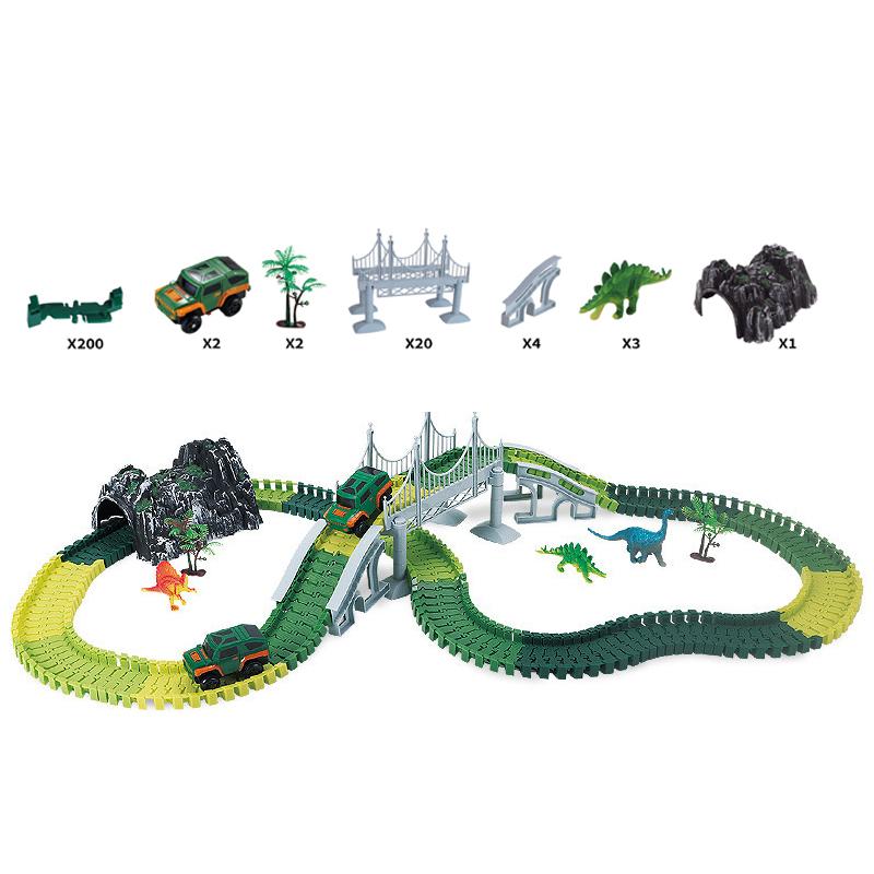 Pista de masini AliBibi cu dinozauri, 213 piese incluse, doua masinute, figurine cu dinozauri